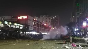 প্রথম আলো কার্যালয়ের সামনে বিক্ষোভকারীদের ধাওয়া দিলো আইনশৃঙ্খলা বাহিনী