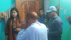 সম্পত্তি পেতে বাবাকে ৮ দিন ধরে তালাবদ্ধ রাখলেন মেয়েরা