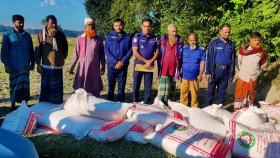 লুটের একদিন পর খোলা মাঠে মিললো টিসিবির ২৯ বস্তা ডাল