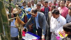 পাইকগাছার শ্রীরামপুরে সংযোগ সড়কের উদ্বোধন