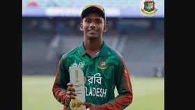 এশিয়া কাপ জিতিয়ে খুলনার টিকিট পেলেন তামিম