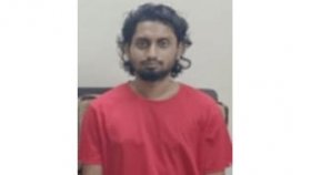 বাড়ির সামনে ধাওয়া করে বিশ্ববিদ্যালয়ের শিক্ষার্থীকে কুপিয়ে হত্যা