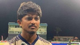 মিরাজের কারণে চাপে মেহেদী!