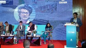 গণতন্ত্রের বিরুদ্ধে উন্নয়নকে দাঁড় করানো হয়েছিল: পিআইবি মহাপরিচালক