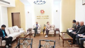 যুক্তরাষ্ট্রে আরও রোহিঙ্গা পুনর্বাসনের আহ্বান স্বরাষ্ট্র উপদেষ্টার