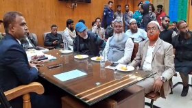 বরিশালে পরিবহন শ্রমিকদের কর্মবিরতি প্রত্যাহার, চলছে বাস