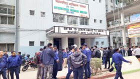 ময়মনসিংহ মেডিক্যালে ছাত্রদল ও শিবিরের ধাওয়া পাল্টা ধাওয়া