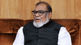 আ ক ম মোজাম্মেল হকের দেশত্যাগে নিষেধাজ্ঞা