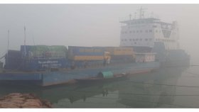 দৌলতদিয়া-পাটুরিয়া নৌপথে সাড়ে ১০ ঘণ্টা পর ফেরি চালু