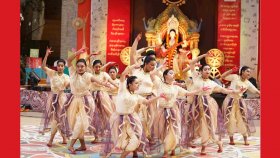 মঙ্গলপ্রদীপ জ্বেলে নর্থ সাউথ ইউনিভার্সিটিতে সরস্বতী পূজা উদযাপন