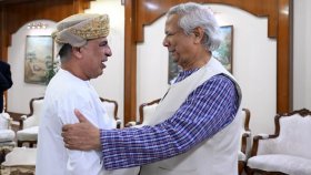 প্রধান উপদেষ্টার সঙ্গে ওমানের বিদায়ী রাষ্ট্রদূতের সাক্ষাৎ