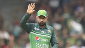 সিডনির ডাকে প্রথমবার বিগ ব্যাশ লিগে বাবর