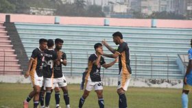 বাংলায় নাম লেখা জার্সিতে জিতে মাঠ ছাড়লো কিংস