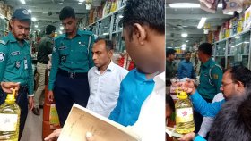 বেশি দামে সয়াবিন তেল বিক্রি, দুই দোকানিকে জরিমানা