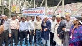 ক্লাস বর্জনের ঘোষণা শিক্ষকদের