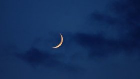 চাঁদ দেখা গেছে, সৌদি আরবে ঈদ রবিবার