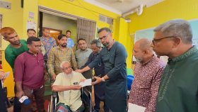 চব্বিশের শহীদ ও আহতদের পরিবারকে ঈদ উপহার দিলেন আমিনুল হক