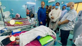 শিশু আরাধ্য আইসিইউতে, মা-বাবার শেষকৃত্য সম্পন্ন