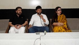 এফডিসিকে লাভজনক করতে সরকার কাজ করছে: তথ্য উপদেষ্টা
