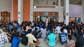 উপাচার্যের অপসারণে কুয়েট শিক্ষার্থীদের ২৪ ঘণ্টার আল্টিমেটাম, এরপর আমরণ অনশন
