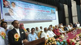 সাবেক প্রধান বিচারপতি খায়রুল হককে আইনের আওতায় আনার দাবি কায়সার কামালের
