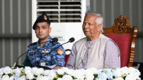 শান্তির হাত বাড়াতে হবে, যুদ্ধের প্রস্তুতিও থাকতে হবে: প্রধান উপদেষ্টা