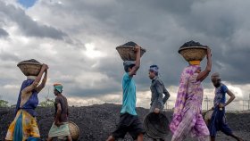 শ্রমিকের ভাগ্য ফিরবে কবে?