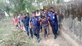 অস্ত্র নিয়ে সাবেক এমপির ওপর হামলা, অল্পের জন্য রক্ষা
