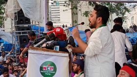 সরকার দাবি না মানলে জনতার আদালত বানিয়ে আ.লীগের বিচার নিশ্চিত করা হবে: নাহিদ ইসলাম
