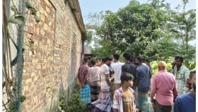 সিরাজগঞ্জে গোপন ঘরে বন্দি করে নির্যাতনের অভিযোগ