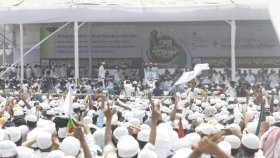 হেফাজতের মহাসমাবেশে ব্ল্যাসফেমি আইনের দাবি মুফতি আব্বাসীর