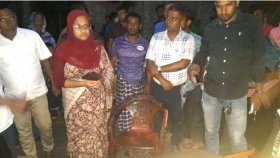 ঝড়ে ভেঙে পড়া গাছের চাপায় গৃহবধূর মৃত্যু
