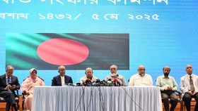 সংবিধানে স্বাস্থ্যসেবা মৌলিক অধিকার হিসেবে অন্তর্ভুক্ত করে বিনামূল্যে প্রাথমিক সেবার সুপারিশ