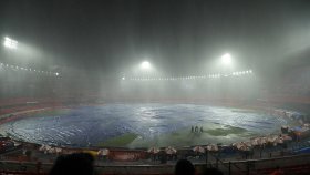 বৃষ্টিতে পরিত্যক্ত ম্যাচ, হায়দরাবাদের বিদায় 