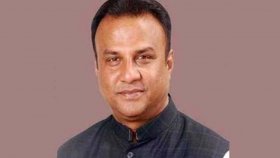 শাহীন চাকলাদার ও তার স্ত্রীর জমি-গাড়ি জব্দ, শেয়ার অবরুদ্ধ