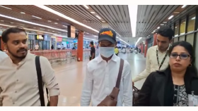 মুখমণ্ডলের প্রথম সার্জারি শেষে দেশে ফিরেছেন গণঅভ্যুত্থানে আহত খোকন বর্মণ