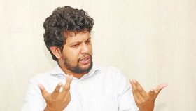 ডেডিকেটেড ছাত্রকর্মীরা ক্রেডিট, দলবাজি ও কোরামবাজির খপ্পরে পড়েছেন: মাহফুজ আলম