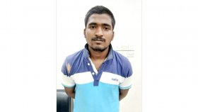 ট্রেনে ঘুরে ঘুরে ক্লান্ত, অবশেষে থানায় এসে আসামির আত্মসমর্পণ