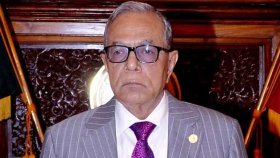 দেশ ছেড়েছেন সাবেক রাষ্ট্রপতি আবদুল হামিদ