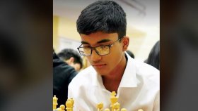 সিঙ্গাপুরের গ্র্যান্ডমাস্টারকে হারিয়ে নীড়ের দারুণ শুরু