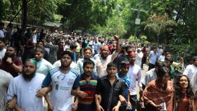 স্লোগানে স্লোগানে উত্তাল সমাবেশস্থল