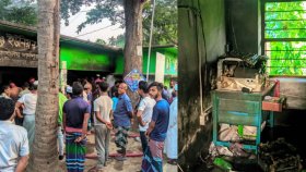 আগুনে পুড়ে গেছে রাজবাড়ীর এক ইউনিয়ন পরিষদের ডিজিটাল সেন্টার