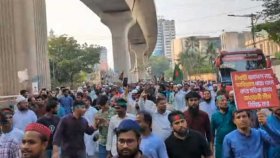 ‘শাহবাগ ব্লকেড’ কর্মসূচির ঘোষণা দিলেন হাসনাত আব্দুল্লাহ