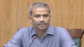 আ.লীগ বা সহযোগী সংগঠন নিষিদ্ধ হতে পারে: আসিফ নজরুল