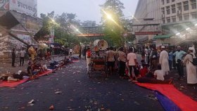 এবার শাহবাগে অবস্থান নিলেন আহত জুলাই যোদ্ধারা