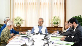 শেয়ার মার্কেট সংস্কারে বিদেশ থেকে বিশেষজ্ঞ আনার নির্দেশ প্রধান উপদেষ্টার