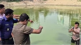‘আমার মা মারা গেছে, গ্রেফতার করবেন না, একদিন সময় দেন’