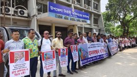 রূপগঞ্জে সাংবাদিকের ওপর হামলায় জড়িতদের গ্রেফতারের দাবিতে মানববন্ধন
