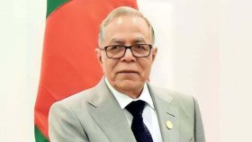 বিমানবন্দরে তিন উপদেষ্টা, জেরার মুখে দায়িত্বরতরা