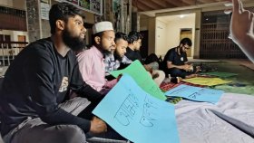 বরিশাল বিশ্ববিদ্যালয়ের উপাচার্যের পদত্যাগ দাবিতে আমরণ অনশনে শিক্ষার্থীরা